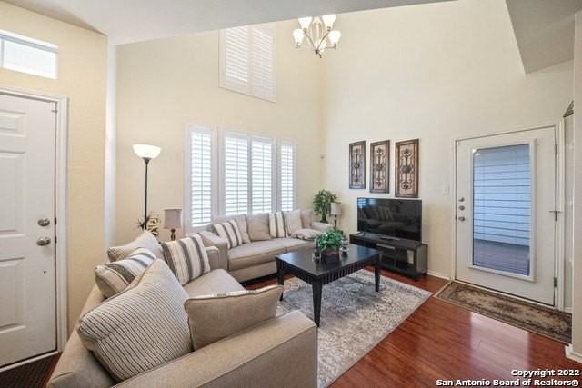 2619 Crown Arbor Dr - Photo 6 of 18