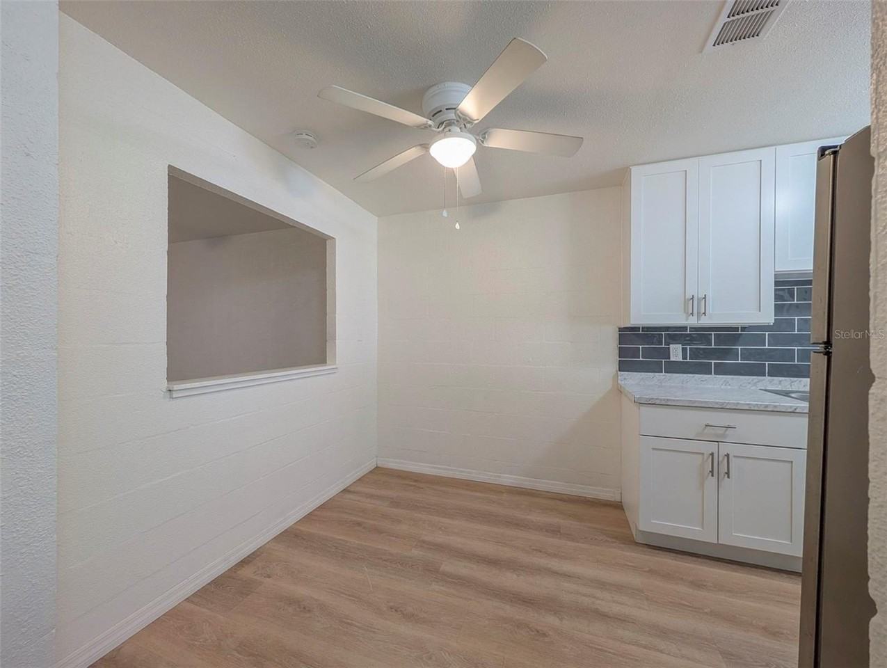 2422 11th St W - Photo 3 of 21