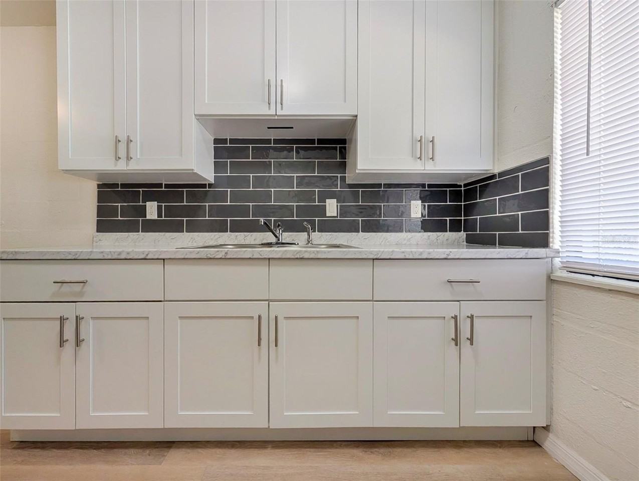 2422 11th St W - Photo 6 of 21