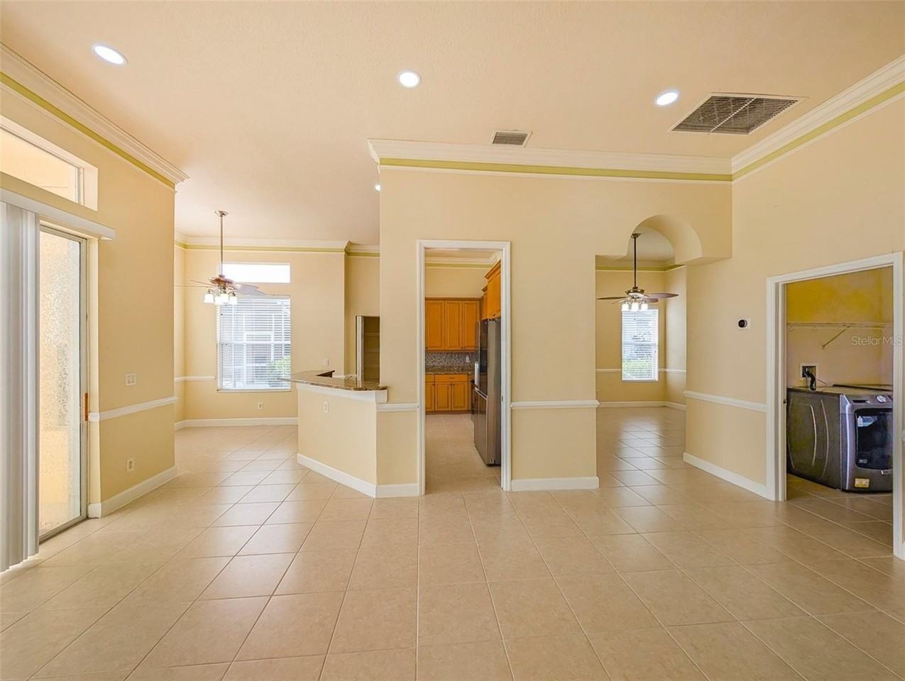 6507 37th St E - Photo 7 of 39