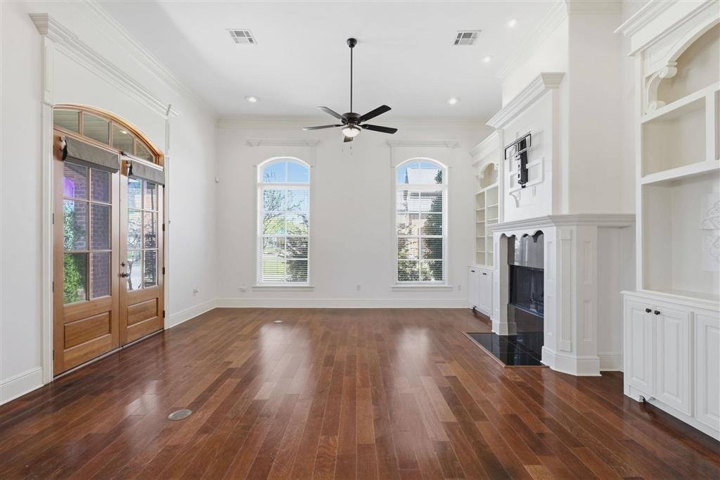 1549 Lacadie Dr - Photo 3 of 20