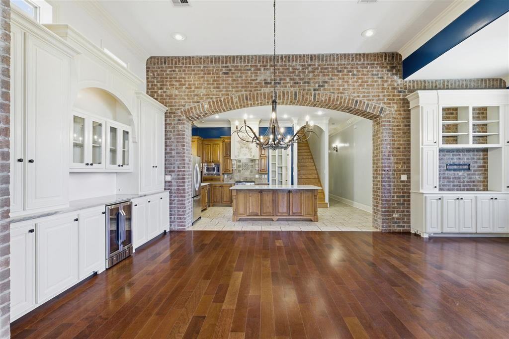 1549 Lacadie Dr - Photo 5 of 20