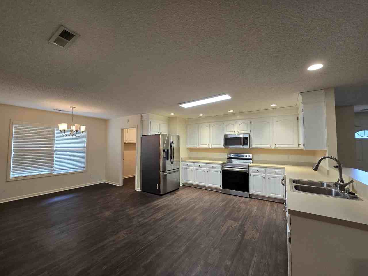 3682 Beacon Dr - Photo 2 of 26