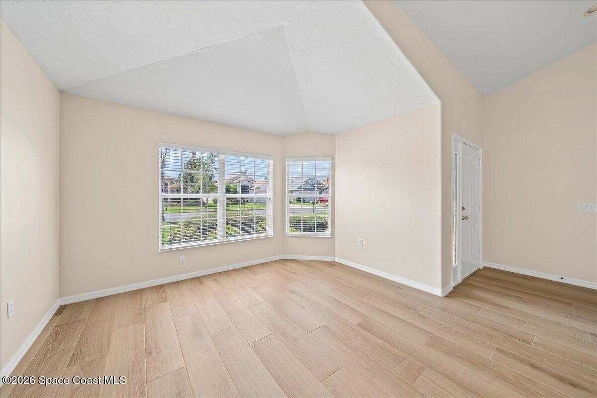 4101 Chardonnay Dr - Photo 4 of 31