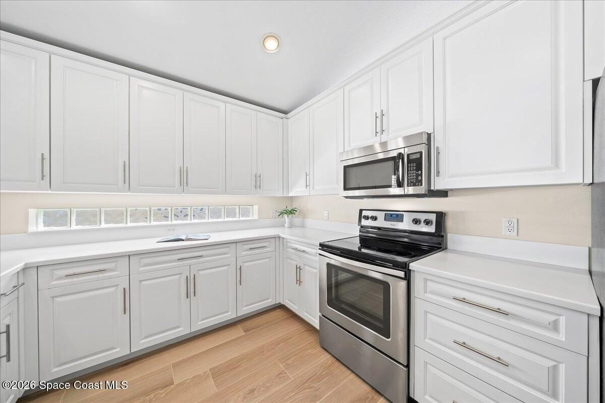 4101 Chardonnay Dr - Photo 7 of 31