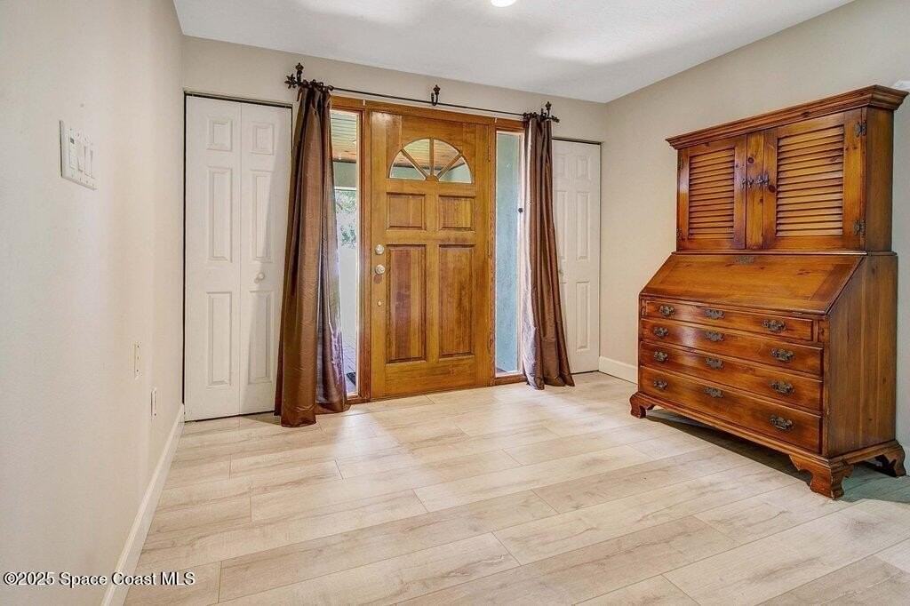 250 E Central Blvd - Photo 3 of 22