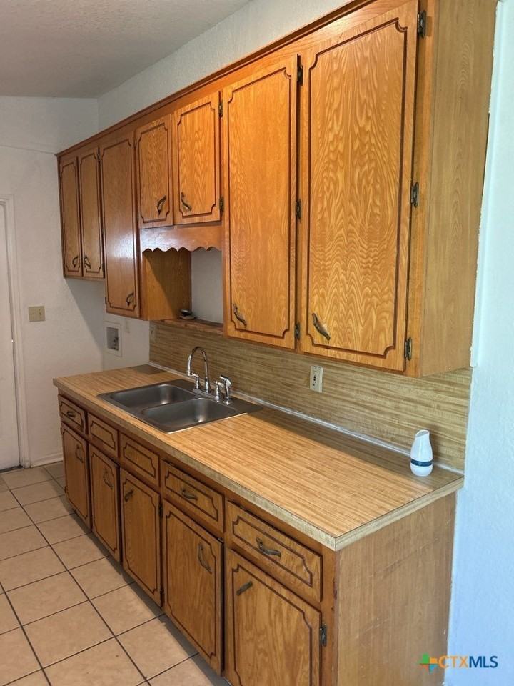 905 Evergreen Dr - Photo 6 of 15