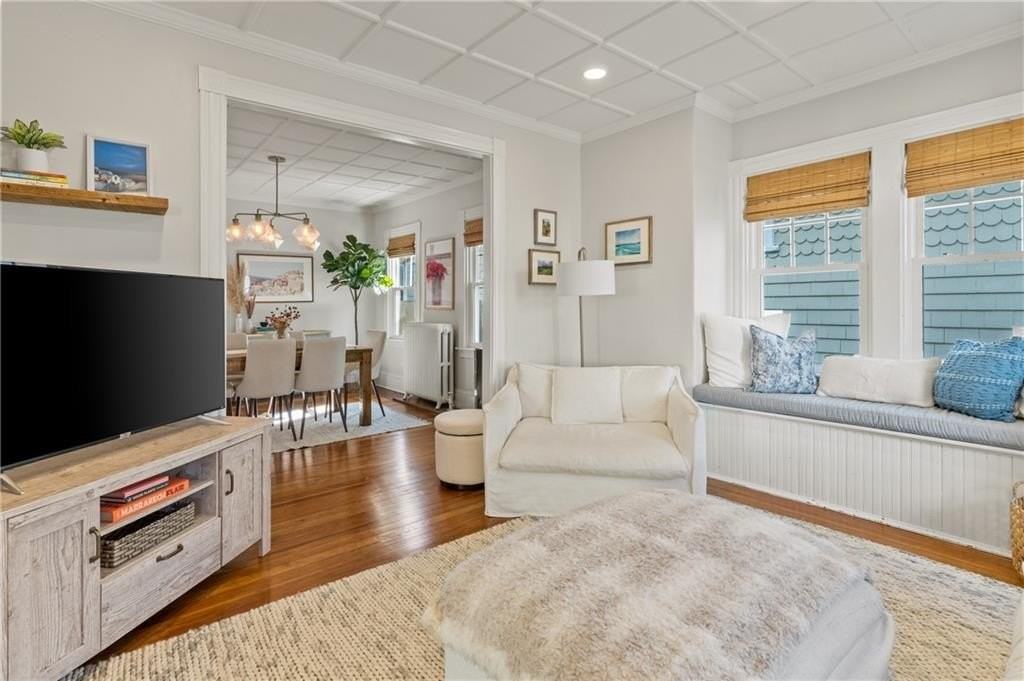 35 Hall Ave - Photo 4 of 36