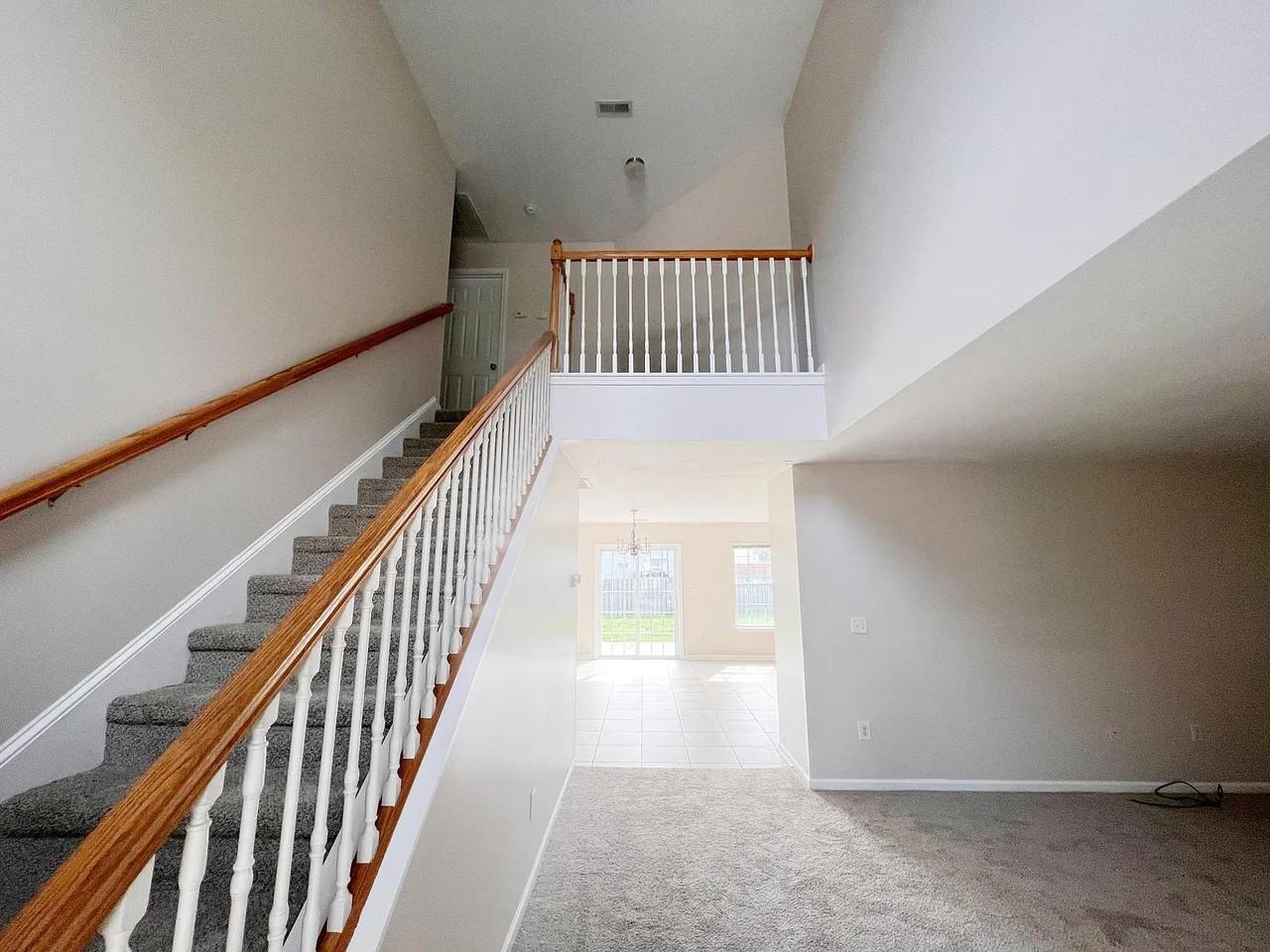 616 Fountainbrook Ln #1 - Photo 3 of 49