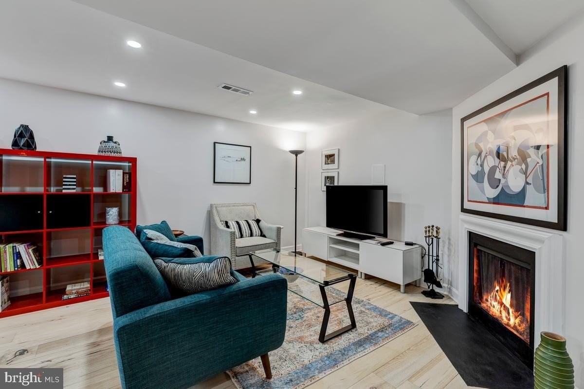 1408 21st St Nw Apt A - Photo 6 of 17