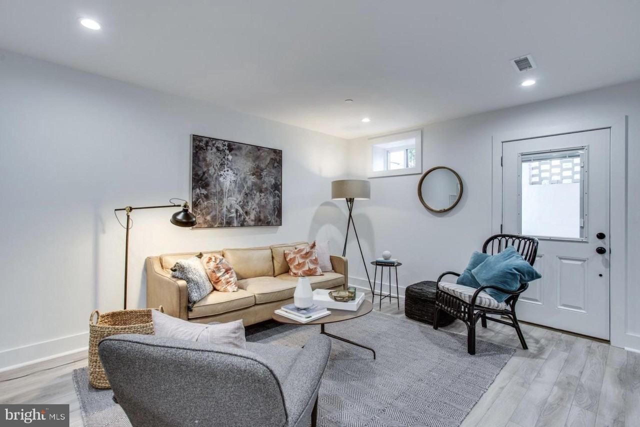 22 Bryant St Nw Unit 1 - Photo 3 of 24