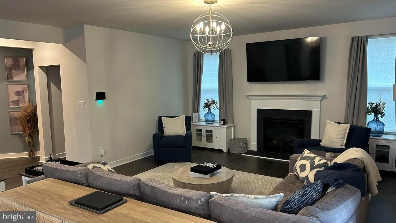 603 Spring Hollow Dr - Photo 6 of 21