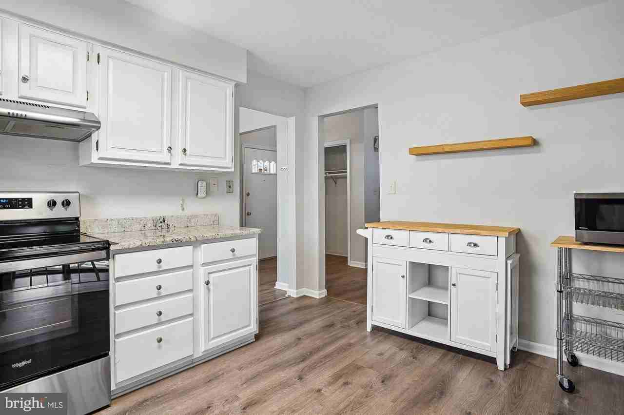 123 Lee Dr - Photo 6 of 41