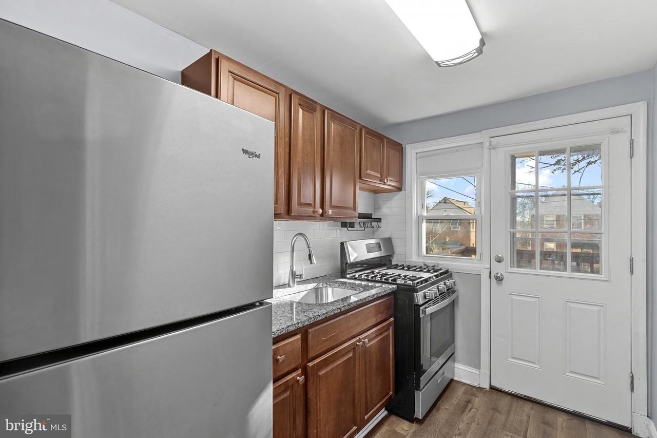 749 S Woodington Rd - Photo 7 of 18