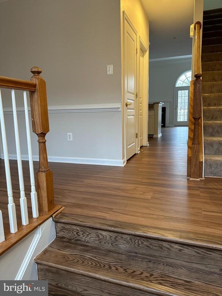 3611 Sprigg St S - Photo 5 of 42