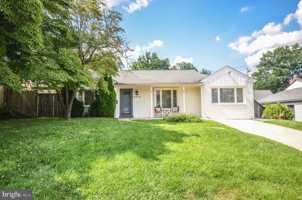 featured image of 3313 Coquelin Ter