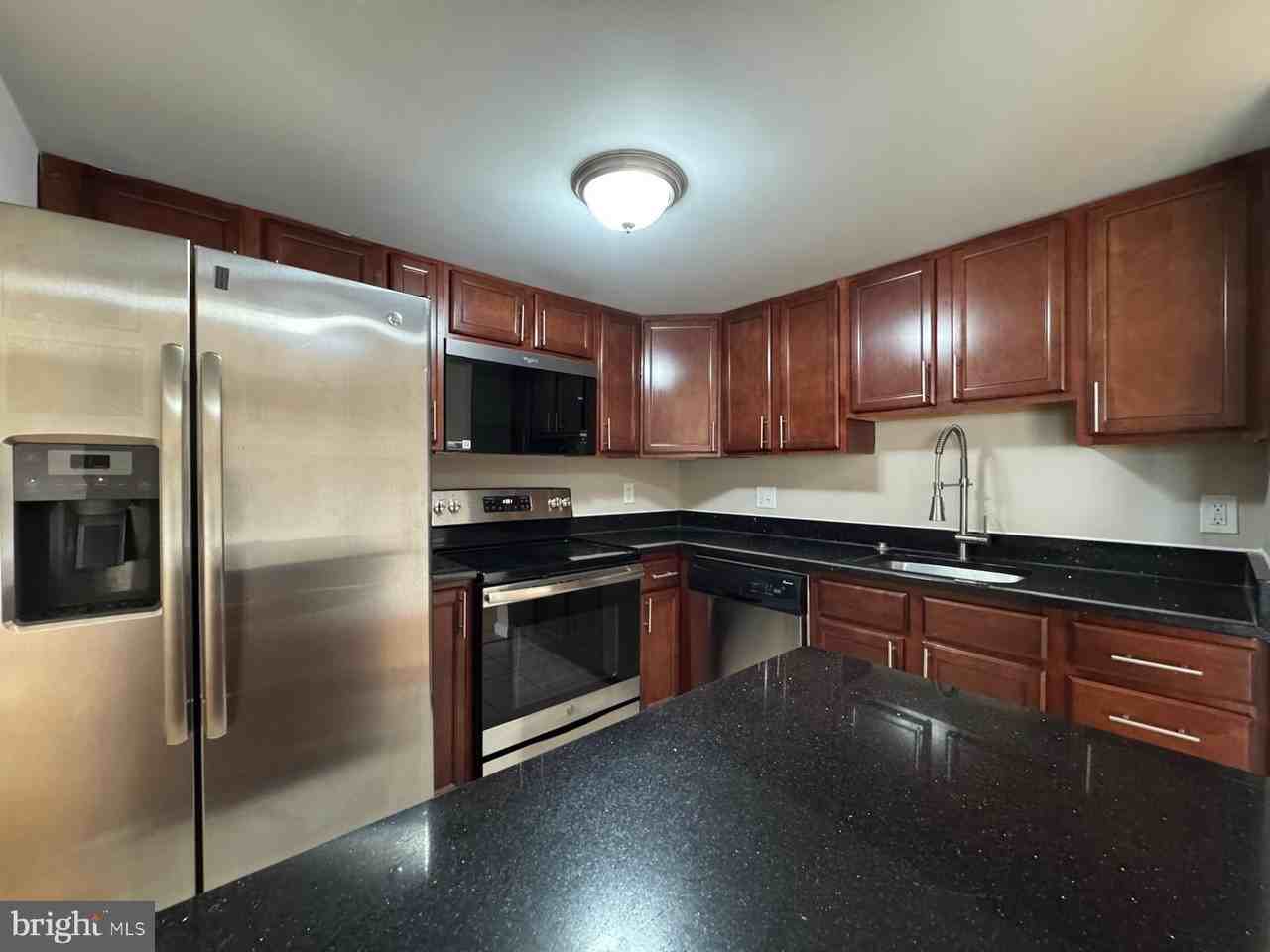 10115 Prince Pl #401-2A - Photo 3 of 9