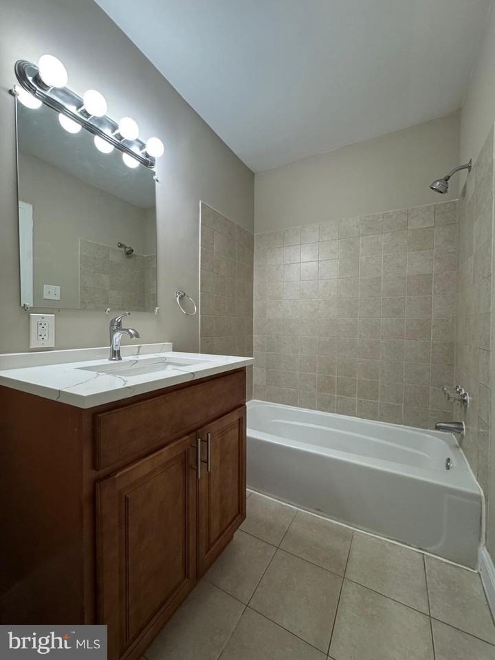 10115 Prince Pl #401-2A - Photo 6 of 9