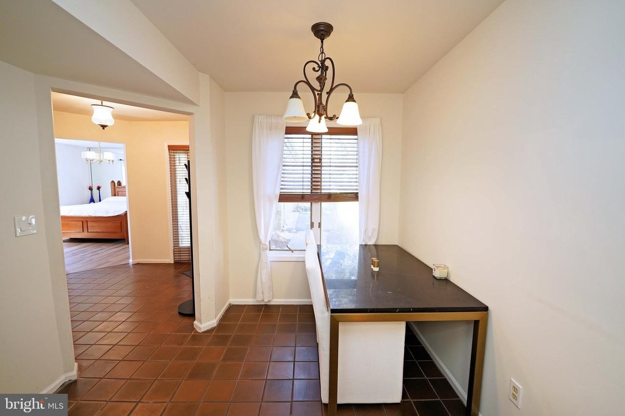 22 Marvin Ct Unit 22 - Photo 4 of 49