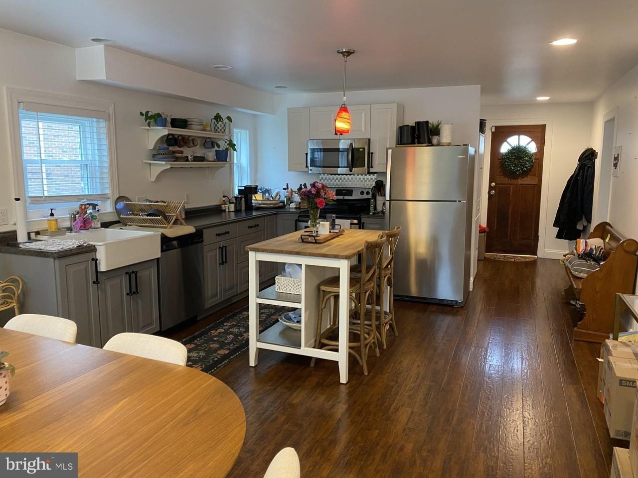 106 S Walnut St - Photo 2 of 15