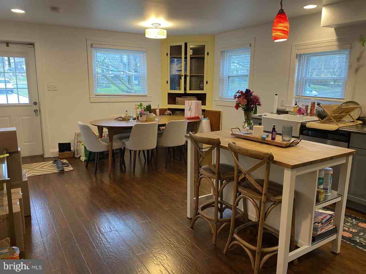 106 S Walnut St - Photo 4 of 15