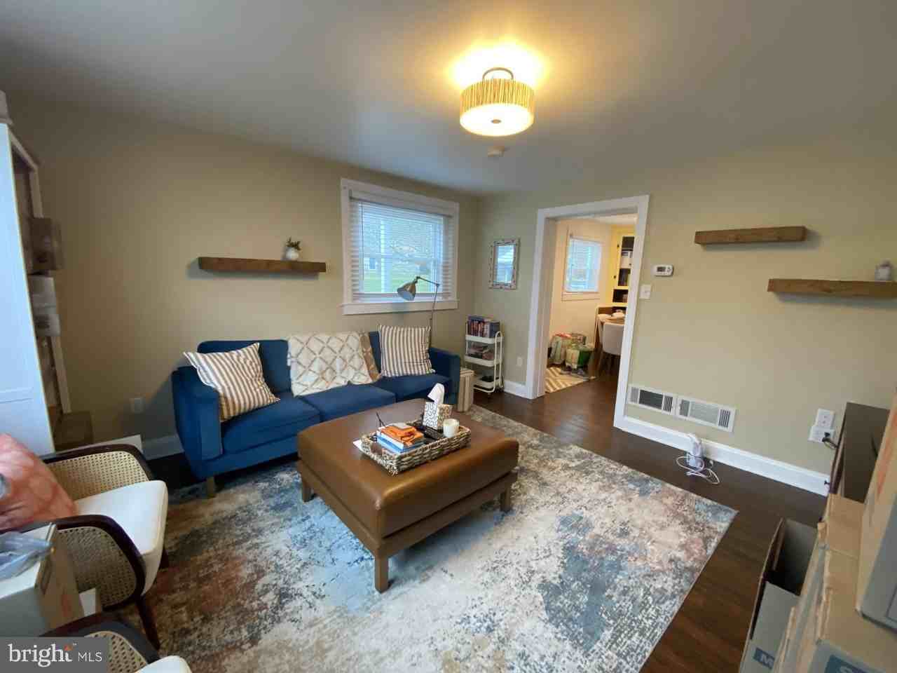 106 S Walnut St - Photo 7 of 15