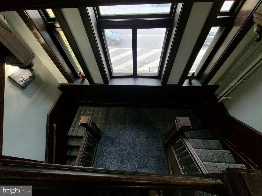 901 N Front St Apt 4r - Photo 6 of 12