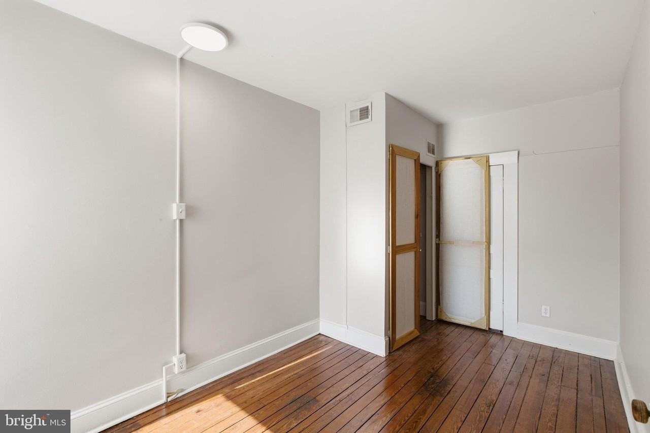 3726 Stanton St - Photo 5 of 32