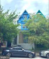 featured image of 3215 Summer St