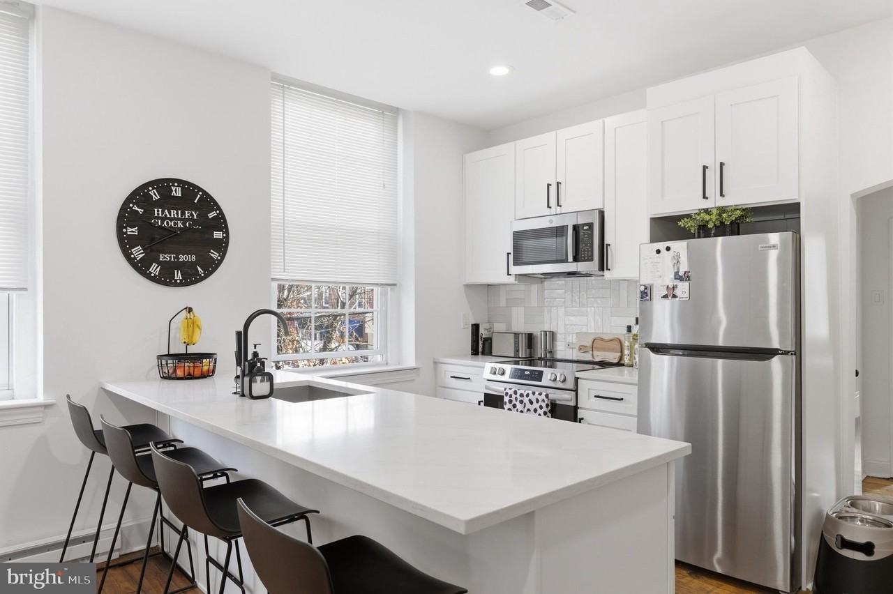 935 E Passyunk Ave Apt 2nd - Photo 3 of 16