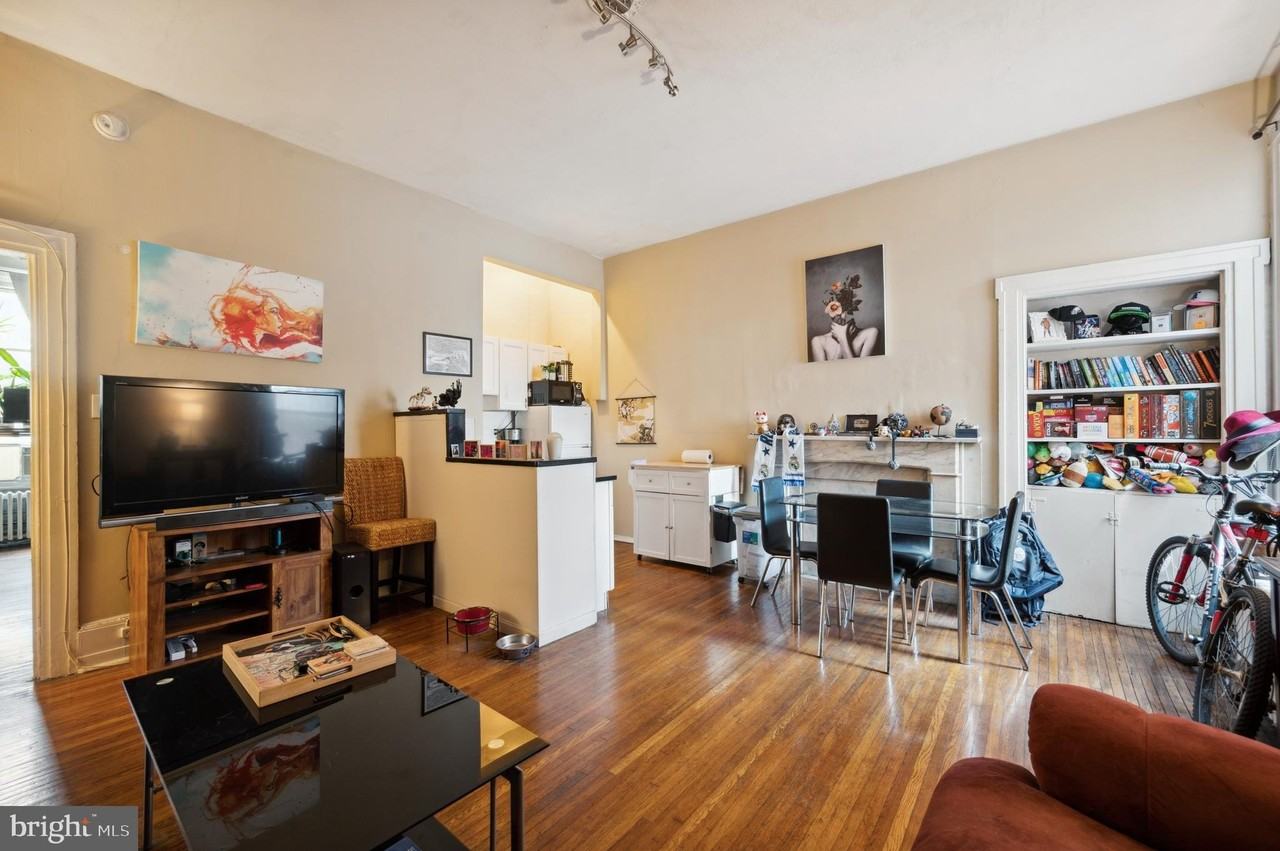 1728 Pine St Apt 2f - Photo 3 of 15