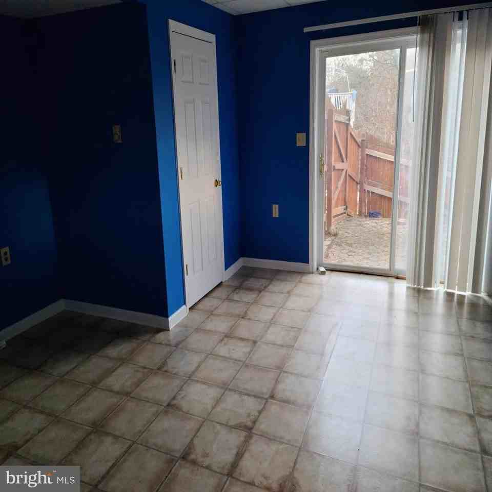 135 Hill Valley Dr - Photo 5 of 50