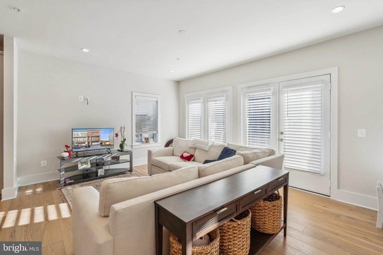 20061 Old Line Ter - Photo 7 of 36