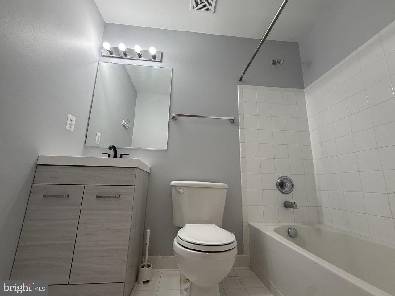 3537 Ice Ct - Photo 6 of 10