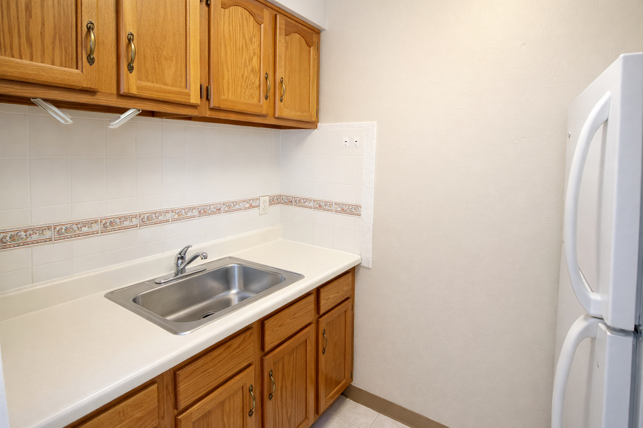 222 MELWOOD AVENUEAPT 207 #207 - Photo 3 of 8