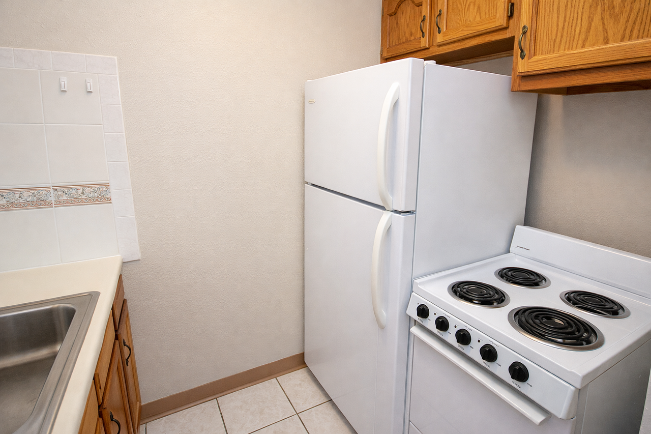 222 MELWOOD AVENUEAPT 207 #207 - Photo 4 of 8