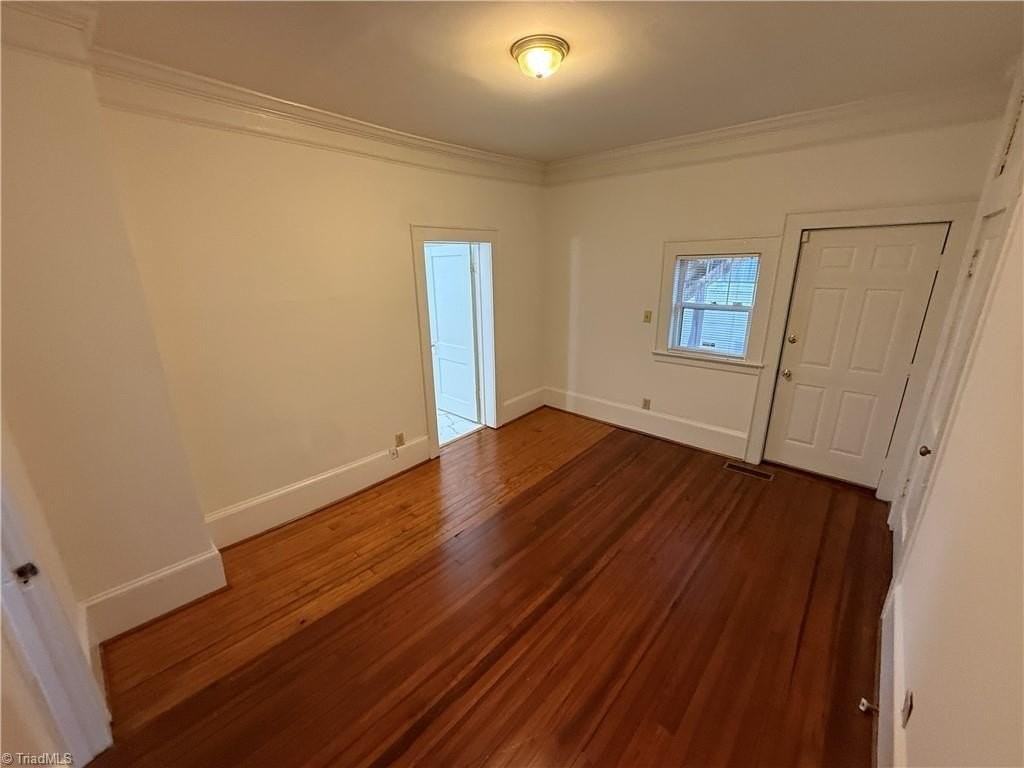 164 W End Blvd #3 - Photo 6 of 9