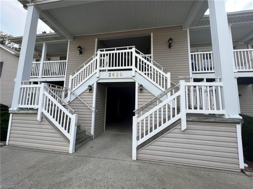 2620 Guyer St #1A - Photo 3 of 35