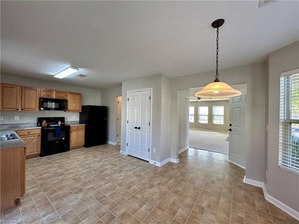 4348 Bastille Dr - Photo 4 of 27