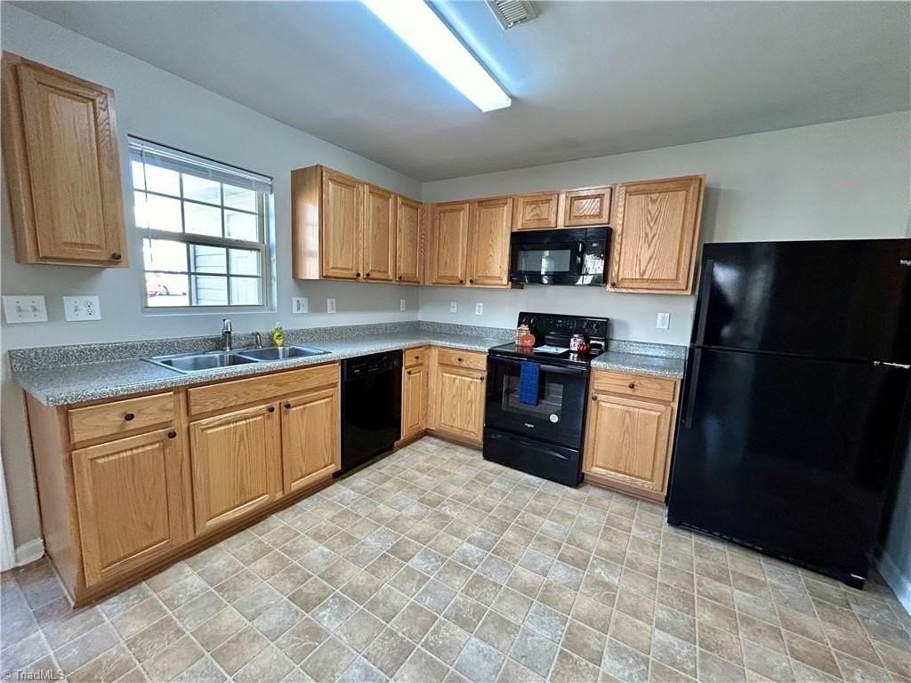 4348 Bastille Dr - Photo 7 of 27