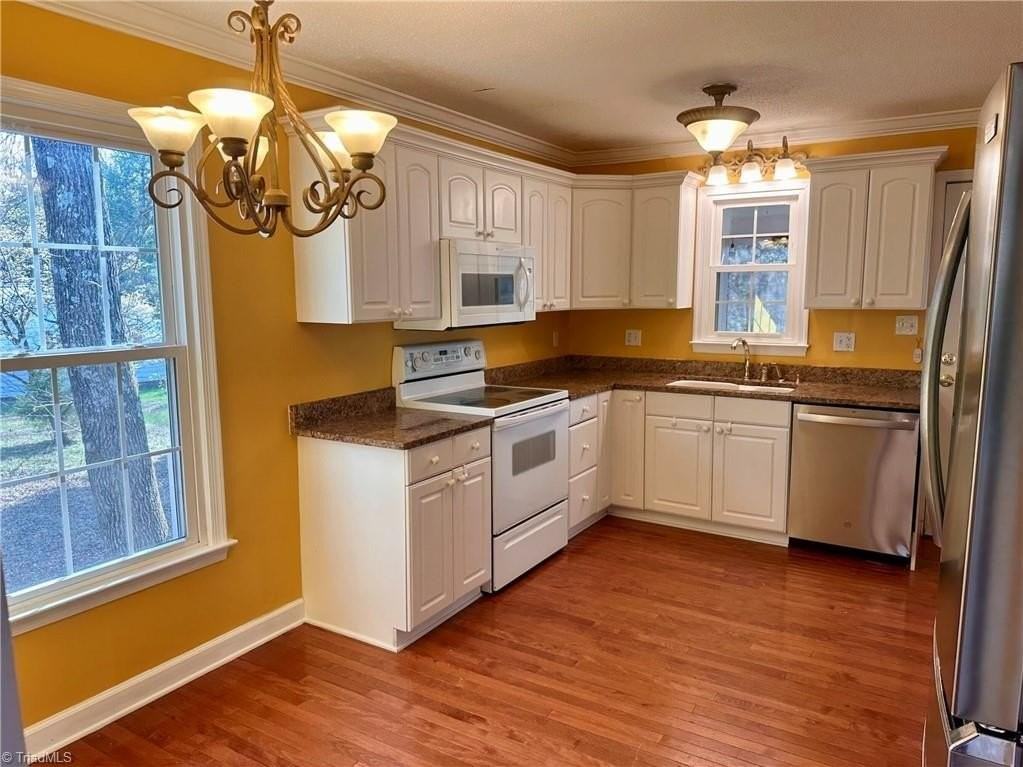 6900 Millbridge Rd - Photo 3 of 28