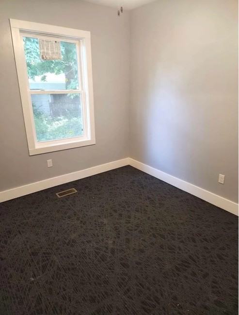 241 N Clinton St #C - Photo 5 of 11