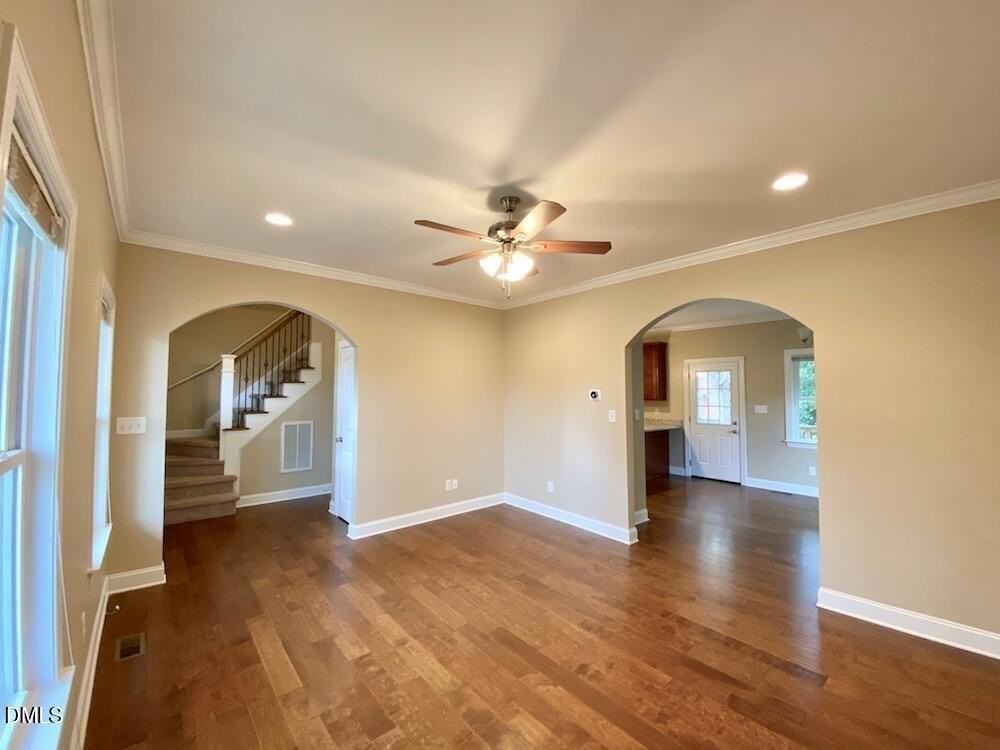 2024 Jersey Ave - Photo 6 of 32