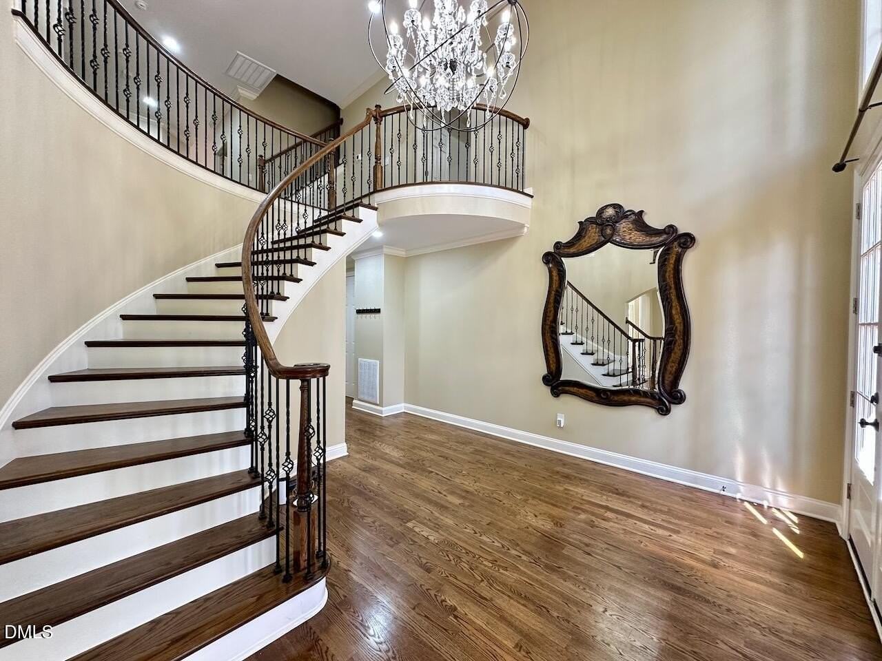 1106 Grogans Mill Dr - Photo 3 of 7