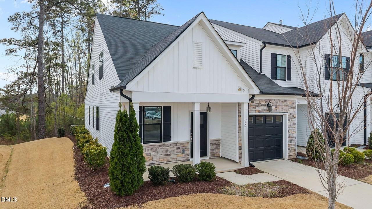 745 Putney Hill Rd - Photo 4 of 44