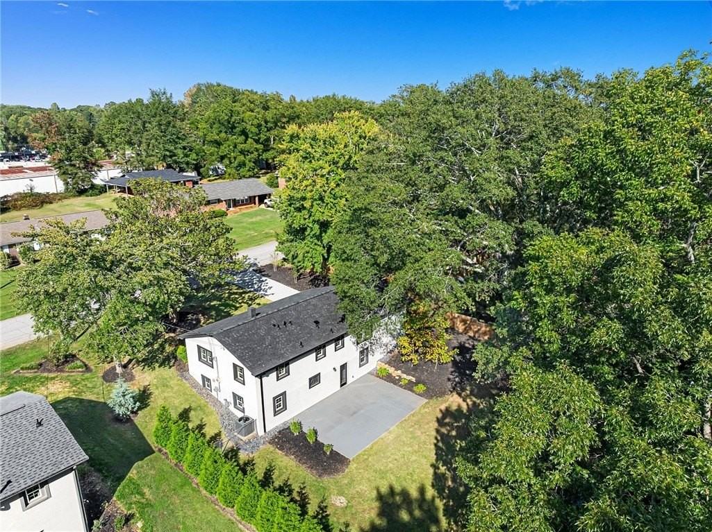 710 Evelyn Dr - Photo 5 of 50