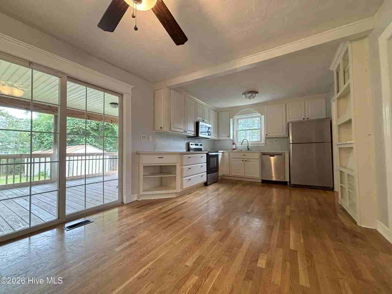 19 Glendale Rd - Photo 5 of 16