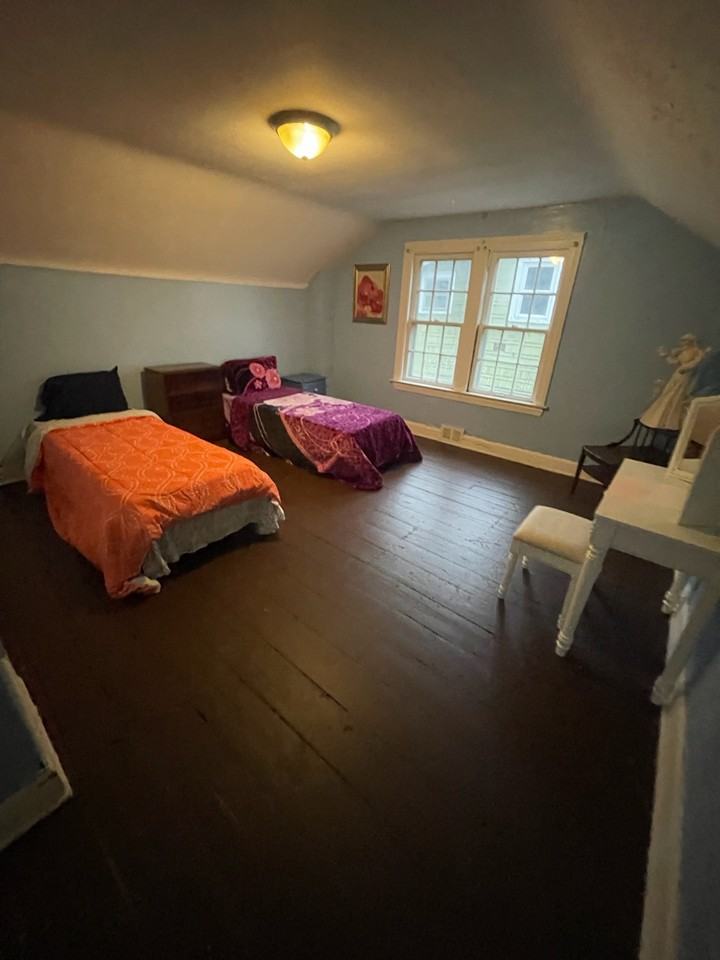 559 E Avondale Ave #1 - Photo 4 of 9