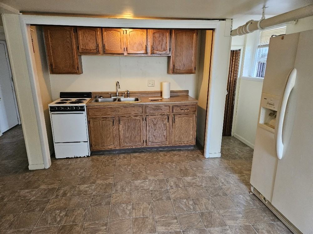 603 West Green Street #7 - Photo 3 of 13