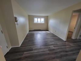 featured image of 84 Parade St #4
